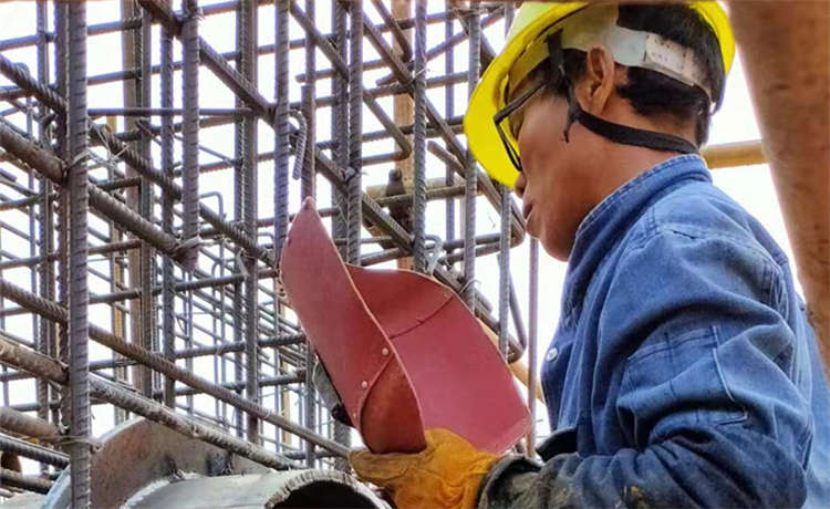 1320螺旋管廠家，給水防腐螺旋管，內(nèi)徑1600mm螺旋管，螺旋焊管2400